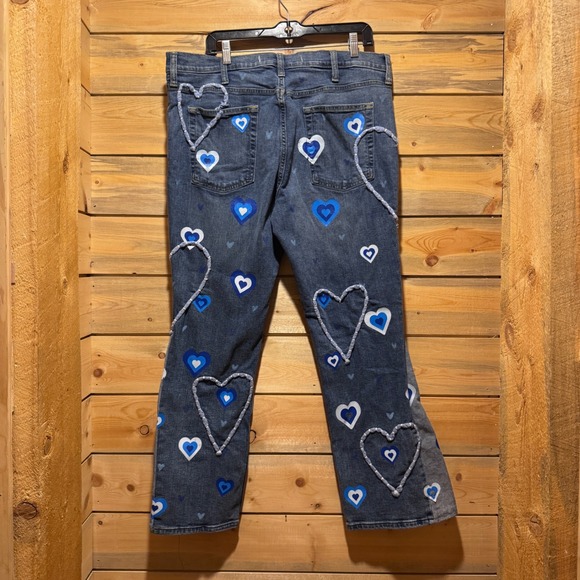 Pickle & Bean Jeans Women's Blue Denim Embellished Hearts Flared Leg Size 40x30 - Picture 7 of 8
